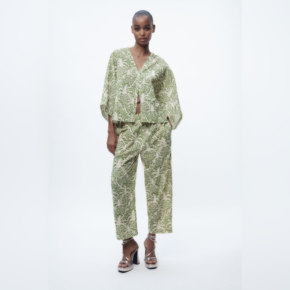 Zara printed 2 piece set size xs / s - Picture 1 of 2